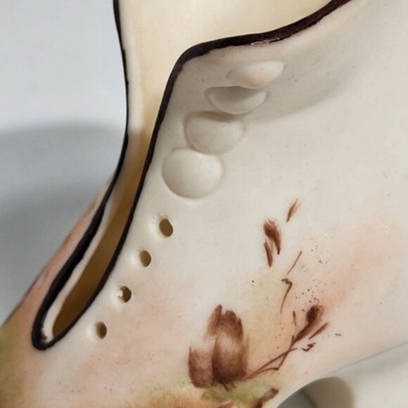 Vintage Ceramic Boot Vase With Hand Painted Floral Design Matt Finish - Picture 11 of 11